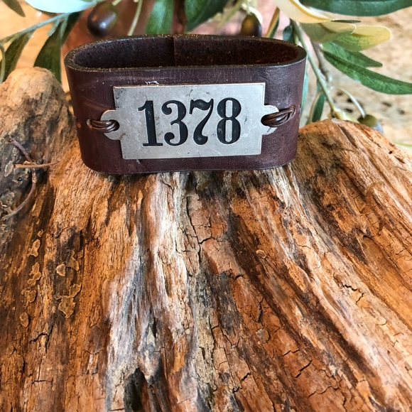 Coin cuff - Picture 4 of 8